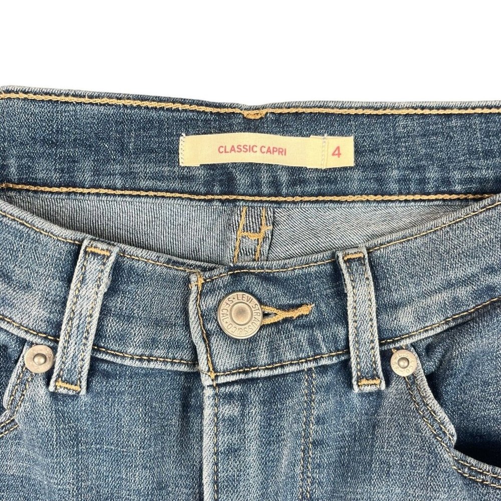 Levi's Jeans Classic‎ Capri Blue High Rise Stretch Denim Pants Women's Size 4 - Picture 6 of 16